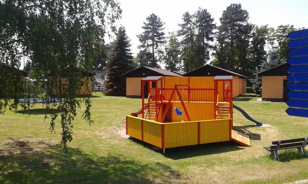 Sportcentrum Dvorak Hluboka nad Vltavou Exterior photo